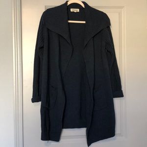 Blue cardigan with pockets